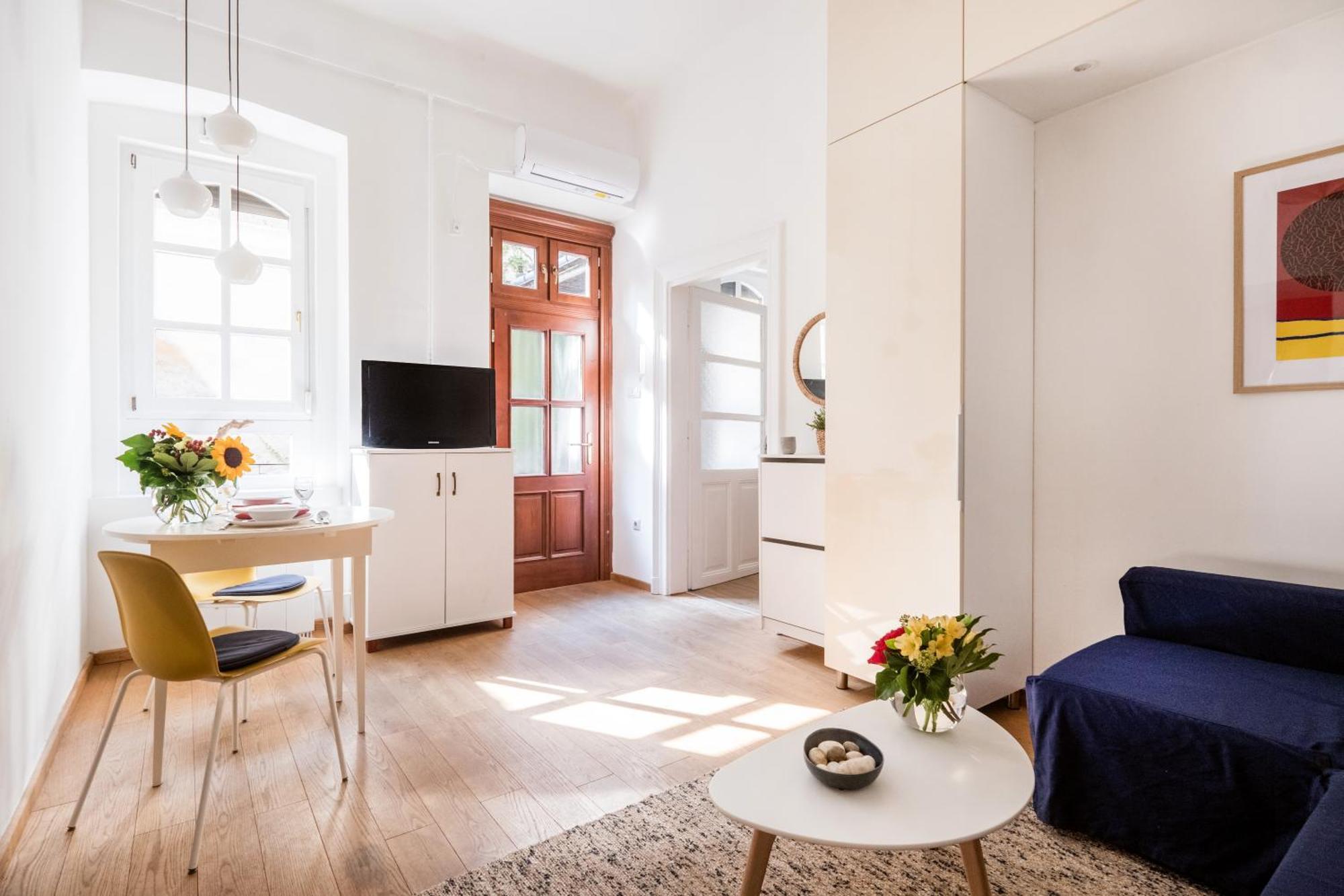 Artistic Apartment In City Centre Budapest Exteriör bild